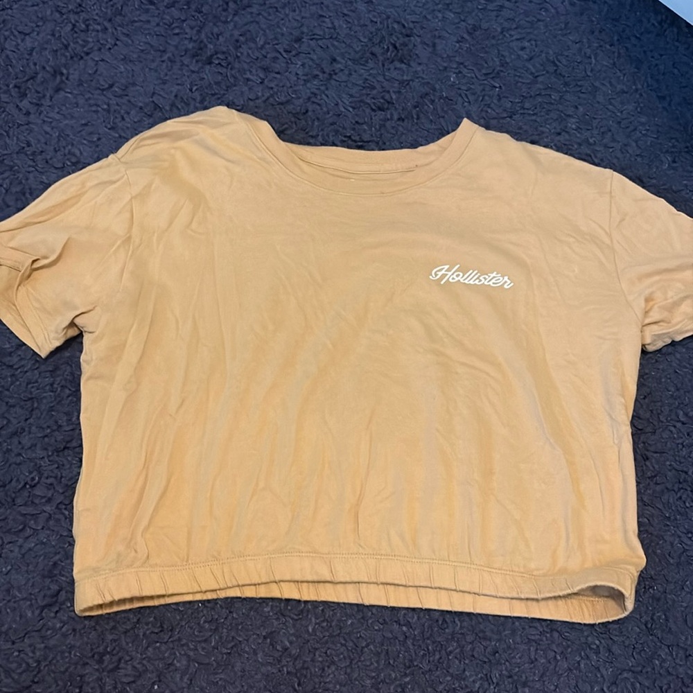 Hollister cropped tshirt, size Medium